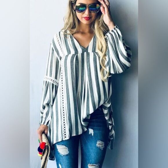 ANDTHEWHY Tops - ANDTHEWHY black/white stripe open lace accent bishop sleeve flowy boho top. NWT.